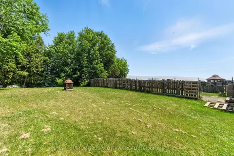 683 County Rd 18 Road, ON K0B 1M0