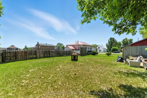 683 County Rd 18 Road, ON K0B 1M0