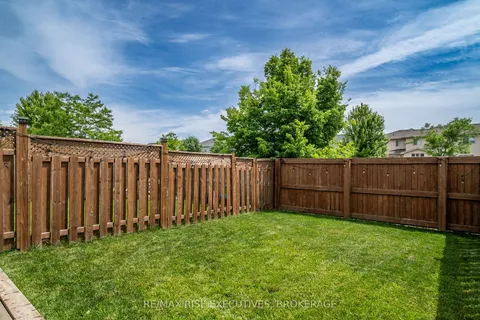1411 Monarch Drive, ON K7P 0R9