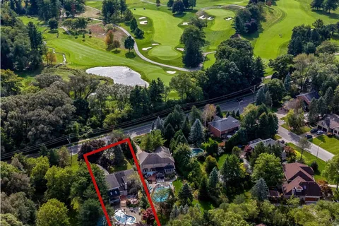 355 Golf Links Road, ON L9G 4G6