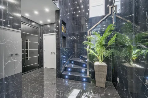 232 Condado Crescent, ON K2V 0P3