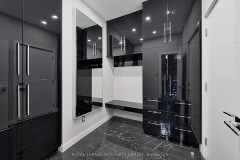 232 Condado Crescent, ON K2V 0P3