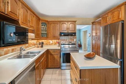 9 Navy Hall Circle, ON L0S 1J0