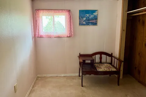 159 University Avenue, ON K8N 4Y4