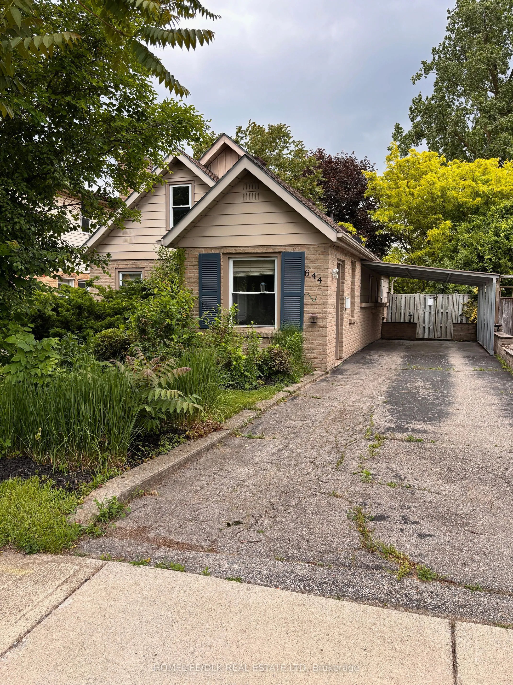 644 Grosvenor Street, ON N5Y 3T4