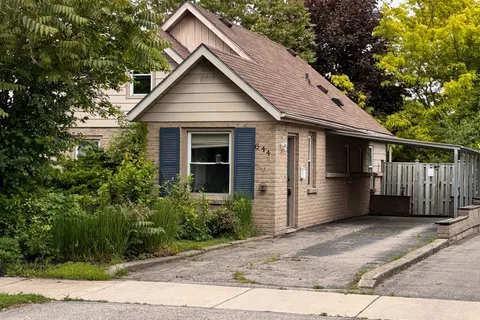 644 Grosvenor Street, ON N5Y 3T4