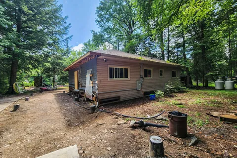 1068 Holiday Park Drive, ON P1L 1W9