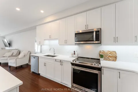 121 Nepeta Crescent, ON K1T 0S5