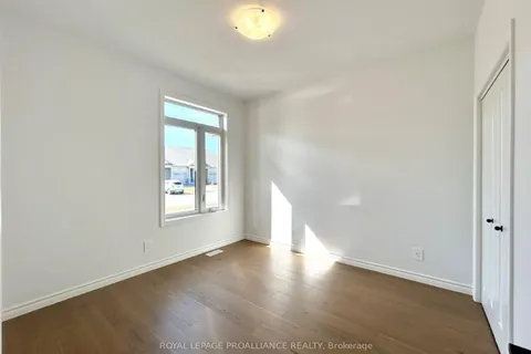 77 Athabaska Drive, ON K8N 0T1