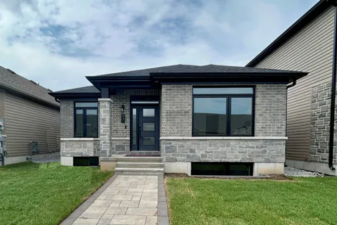 77 Athabaska Drive, ON K8N 0T1