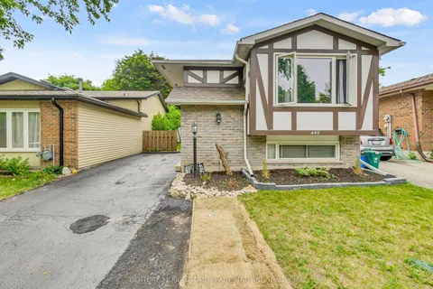 445 Drummerhill Crescent, ON N2T 1G3