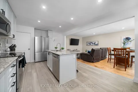 31 Plaza Square, ON K8N 4J2