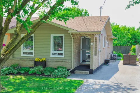 42 Seymour Avenue, ON L2P 1A7