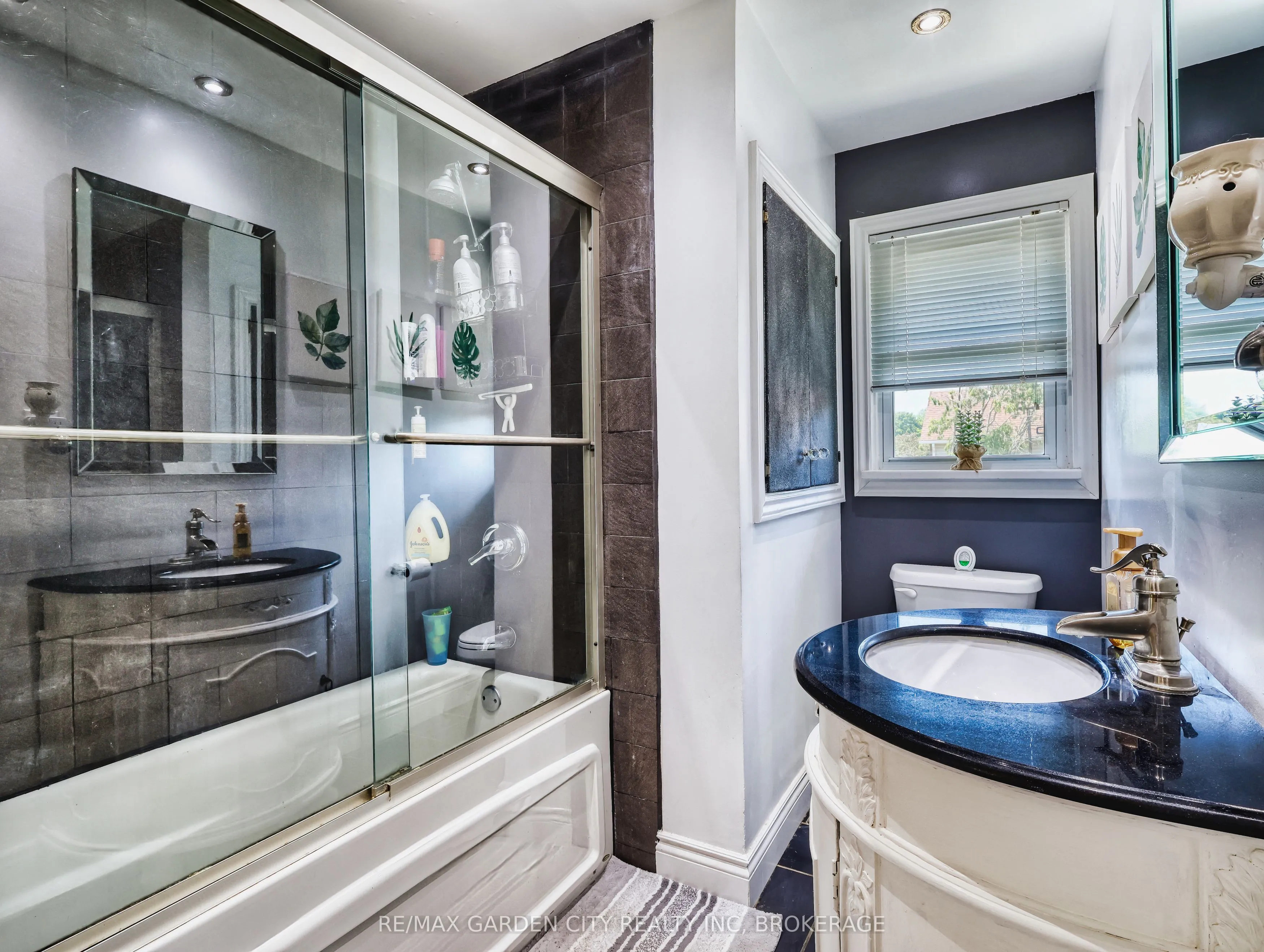 283 Vansickle Road, ON L2S 2T3
