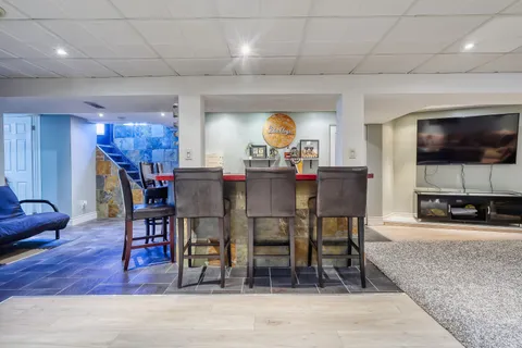 283 Vansickle Road, ON L2S 2T3