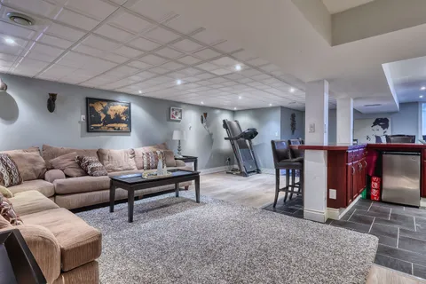 283 Vansickle Road, ON L2S 2T3