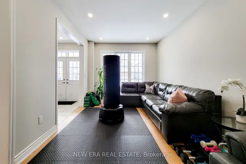 24 Esther Crescent, ON L3B 5N5