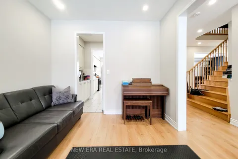 24 Esther Crescent, ON L3B 5N5