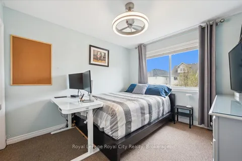 33 Bowen Drive, ON N1E 0C9