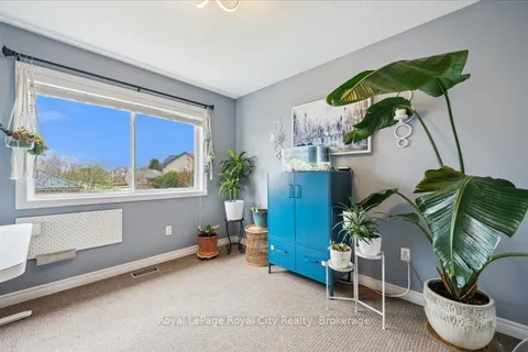 33 Bowen Drive, ON N1E 0C9