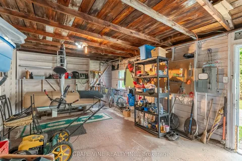 1210 Erie Avenue, ON K1V 6G6