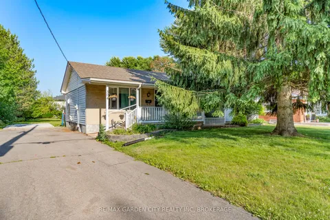 304 FIRST Avenue, ON L3C 1Y8