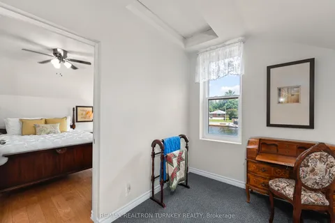 15 North Water Street, ON K0M 1K0