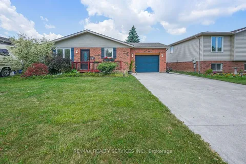 13 Massey Drive, ON N0P 2L0