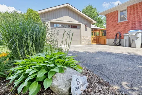 8 East Williams Street, ON N0M 1A0