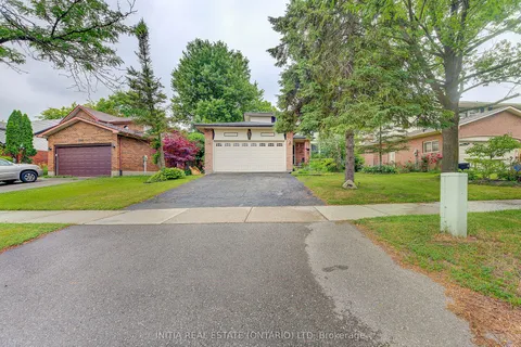 296 Castlegrove Boulevard, ON N6G 3T5