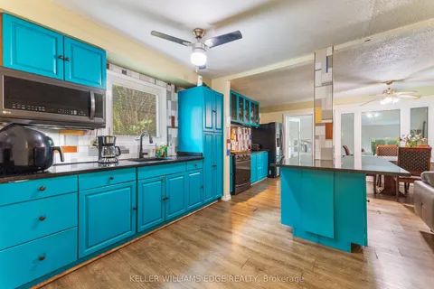 16 Silvervine Drive, ON L8J 1K2