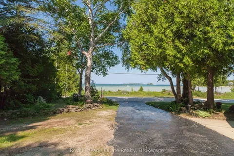 371 Bay Street, ON N0H 2T0