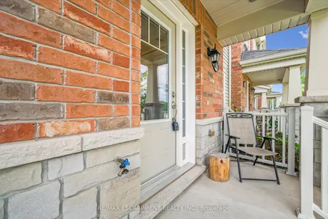 22 Spring Creek Drive, ON L8B 1V7
