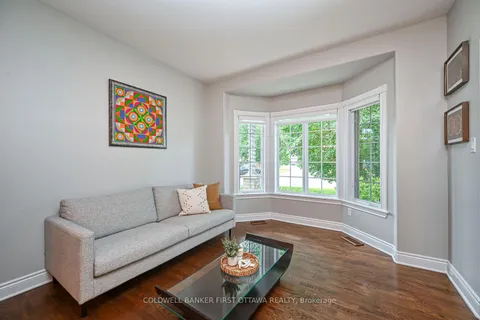 105 Sirocco Crescent, ON K2S 2C9