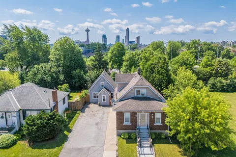 5352 Stamford Street, ON L2E 1N3