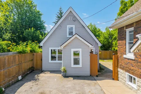 5352 Stamford Street, ON L2E 1N3