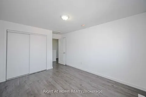 400 Alberta Street, ON L3B 0K5