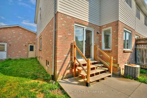 14 Buss Court, ON L2V 5B1