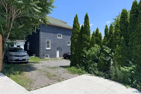 5463 Palmer Avenue, ON L2E 3V2