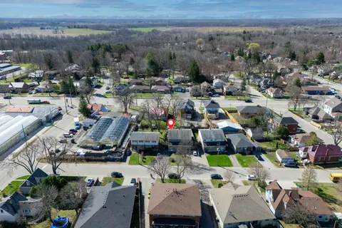 9A Hampton Street, ON N3S 7J2