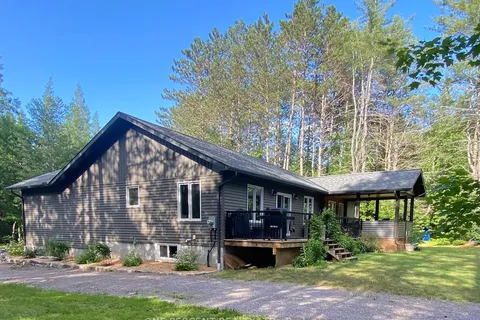 2241 Lone Pine Drive, ON P0B 1L0