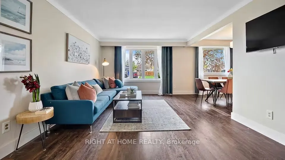 3 Governor Simcoe Drive, ON L2N 3J1
