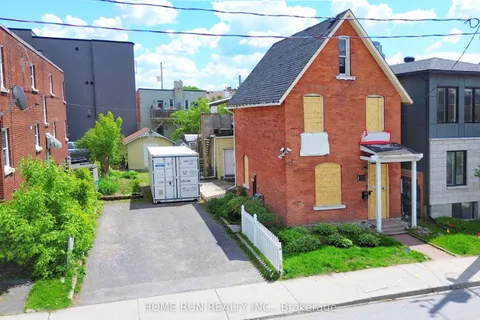 402 Arlington Avenue, ON K1R 6Z6