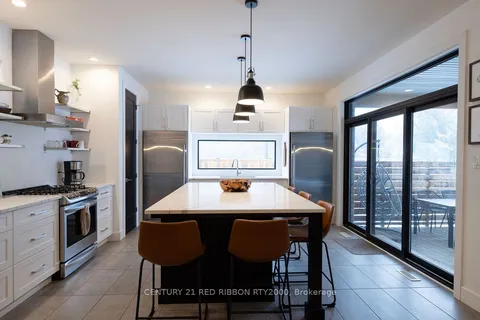 2555 Terry Fox Court, ON N0L 1W0