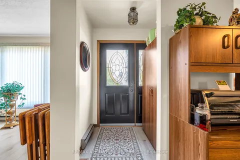 3 Leap Court, ON K6H 6M6