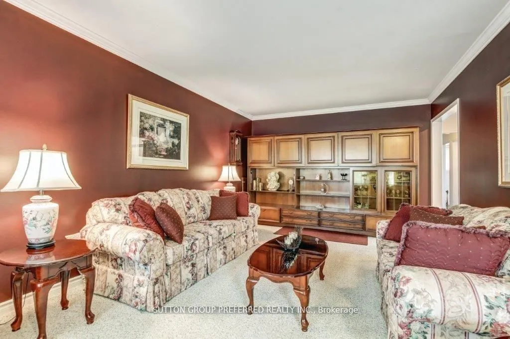 303 Admiral Drive, ON N5V 1J2