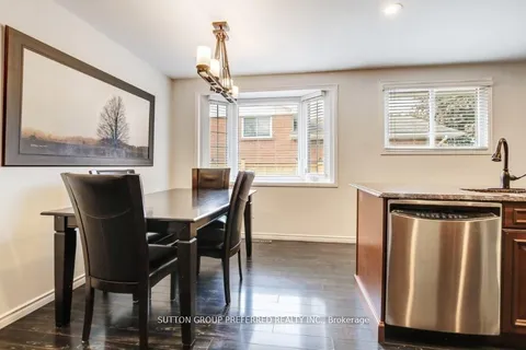 303 Admiral Drive, ON N5V 1J2