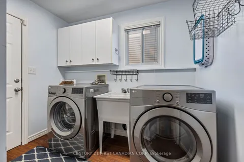 1733 Devos Drive, ON N5X 4H8