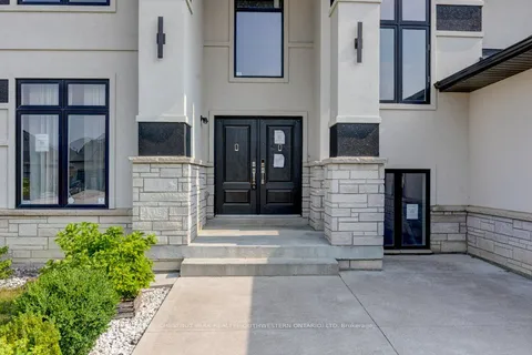 1145 Regency Crescent, ON K6A 2R2
