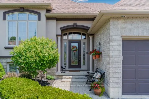 10 Freeman Street, ON N3L 0A8
